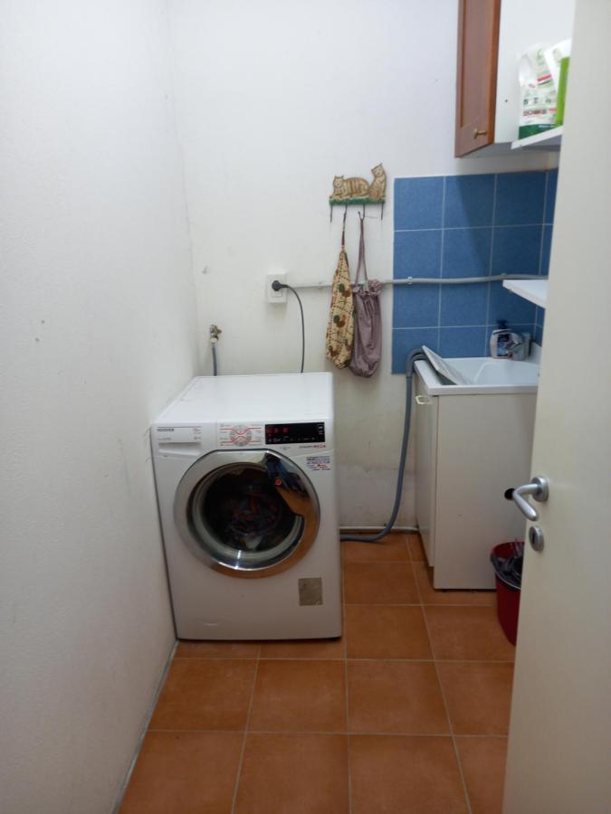 Casa Vacanze Tana Della Volpe Ispra Buitenkant foto