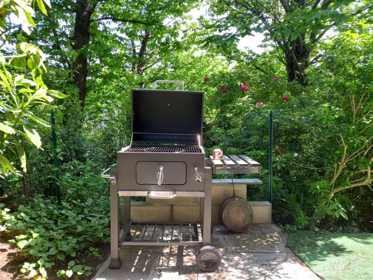 Casa Vacanze Tana Della Volpe Ispra Buitenkant foto